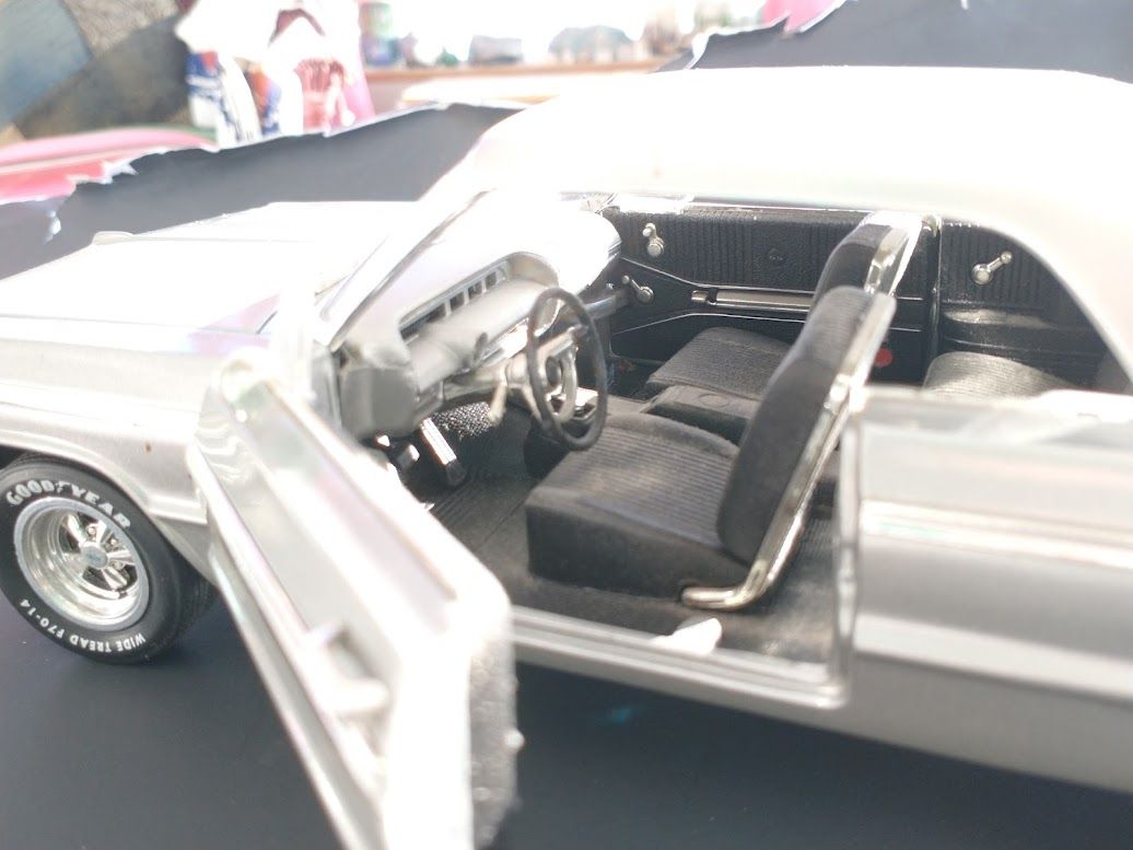 Silver Ertl 1964 Impala Ertl 1/18 Die Cast Silver, 1/18 scale