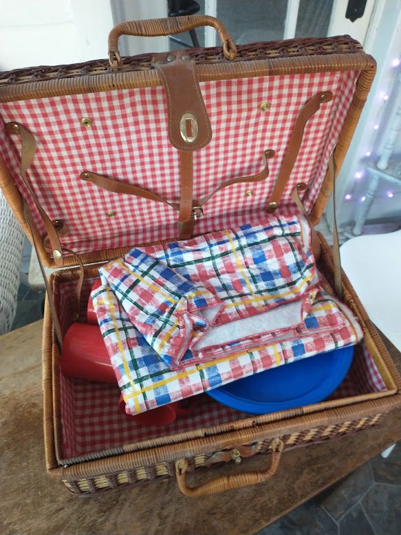 Wicker Picnic Basket - Vintage