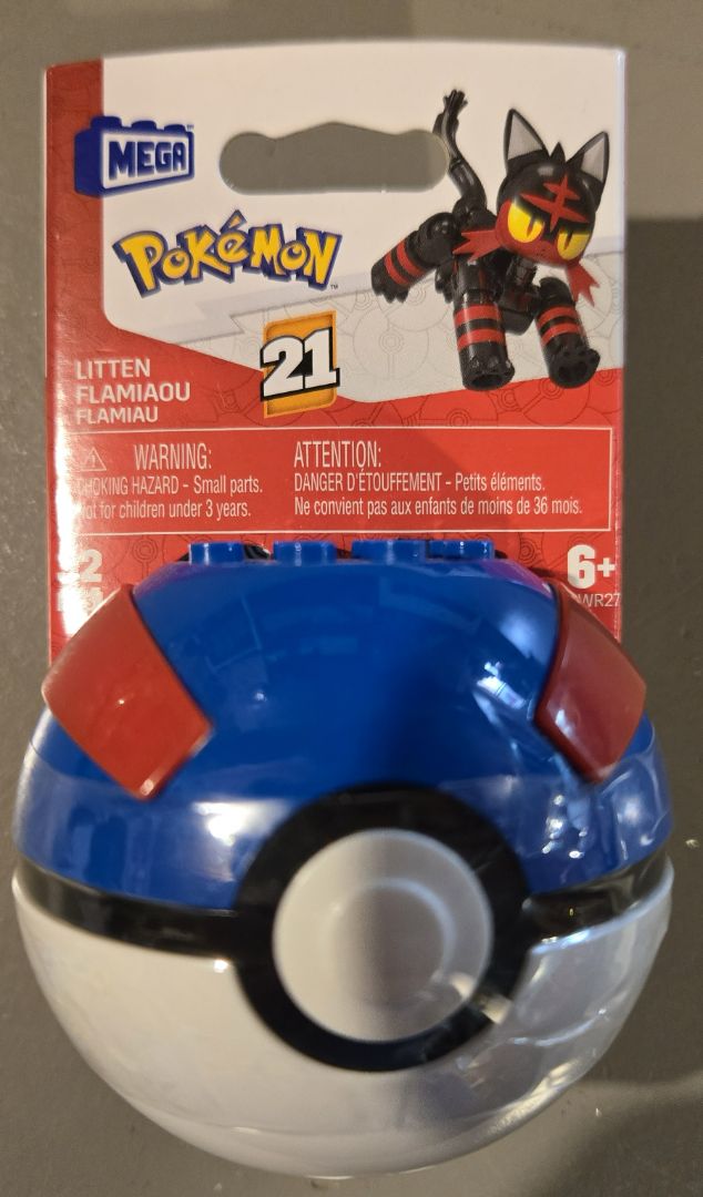 Pokemon Ball figure